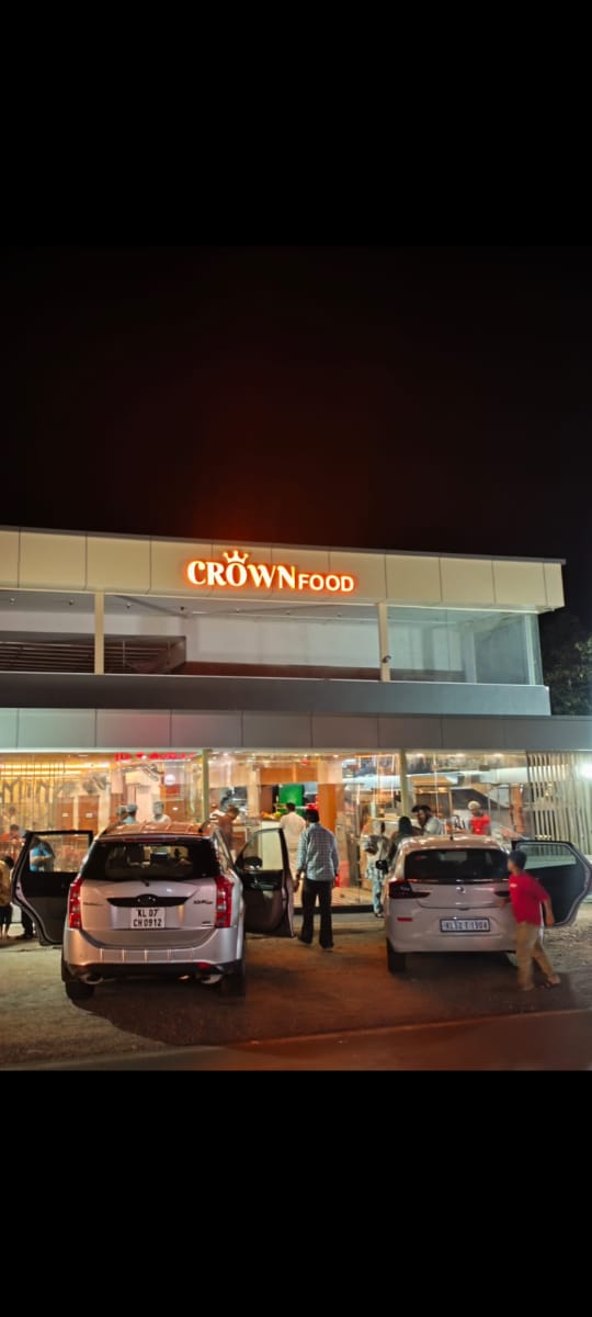 Crown Family Restaurant Valanchery